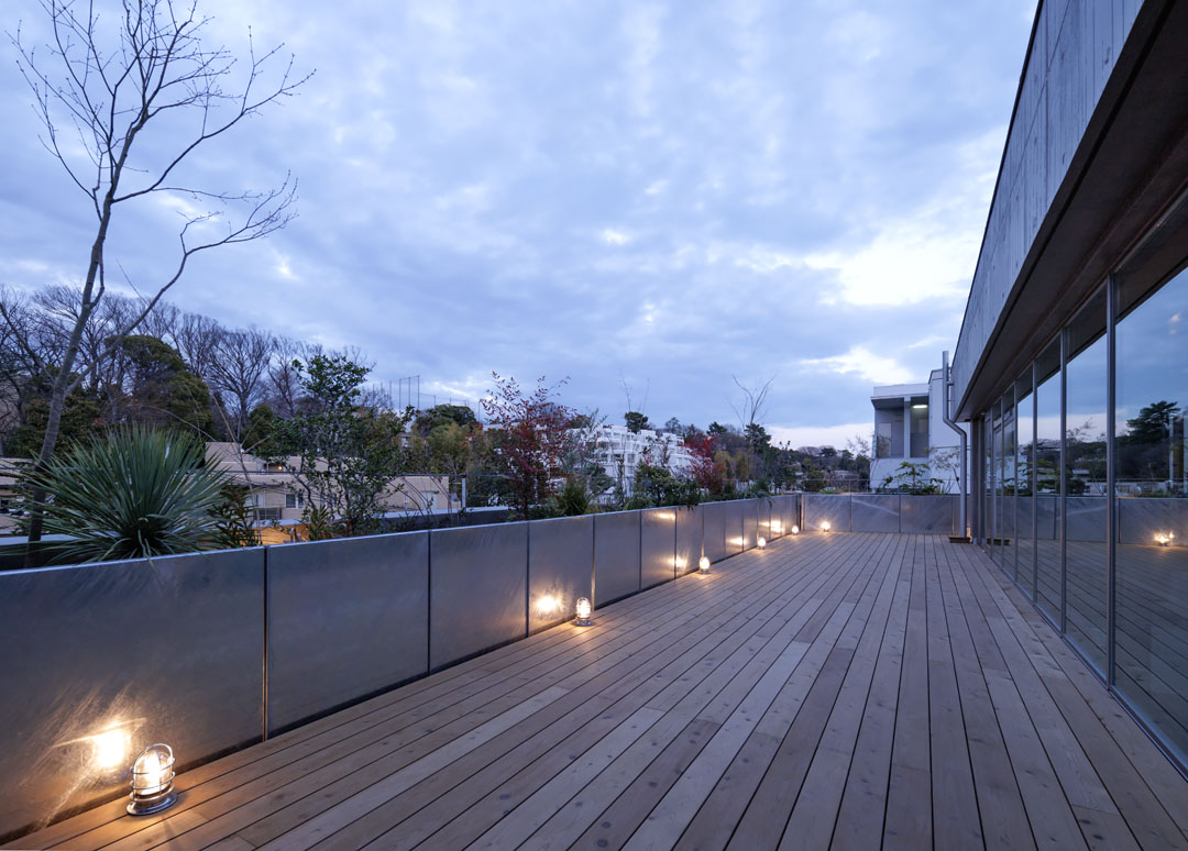 AXION Futakotamagawa 4F / 店舗