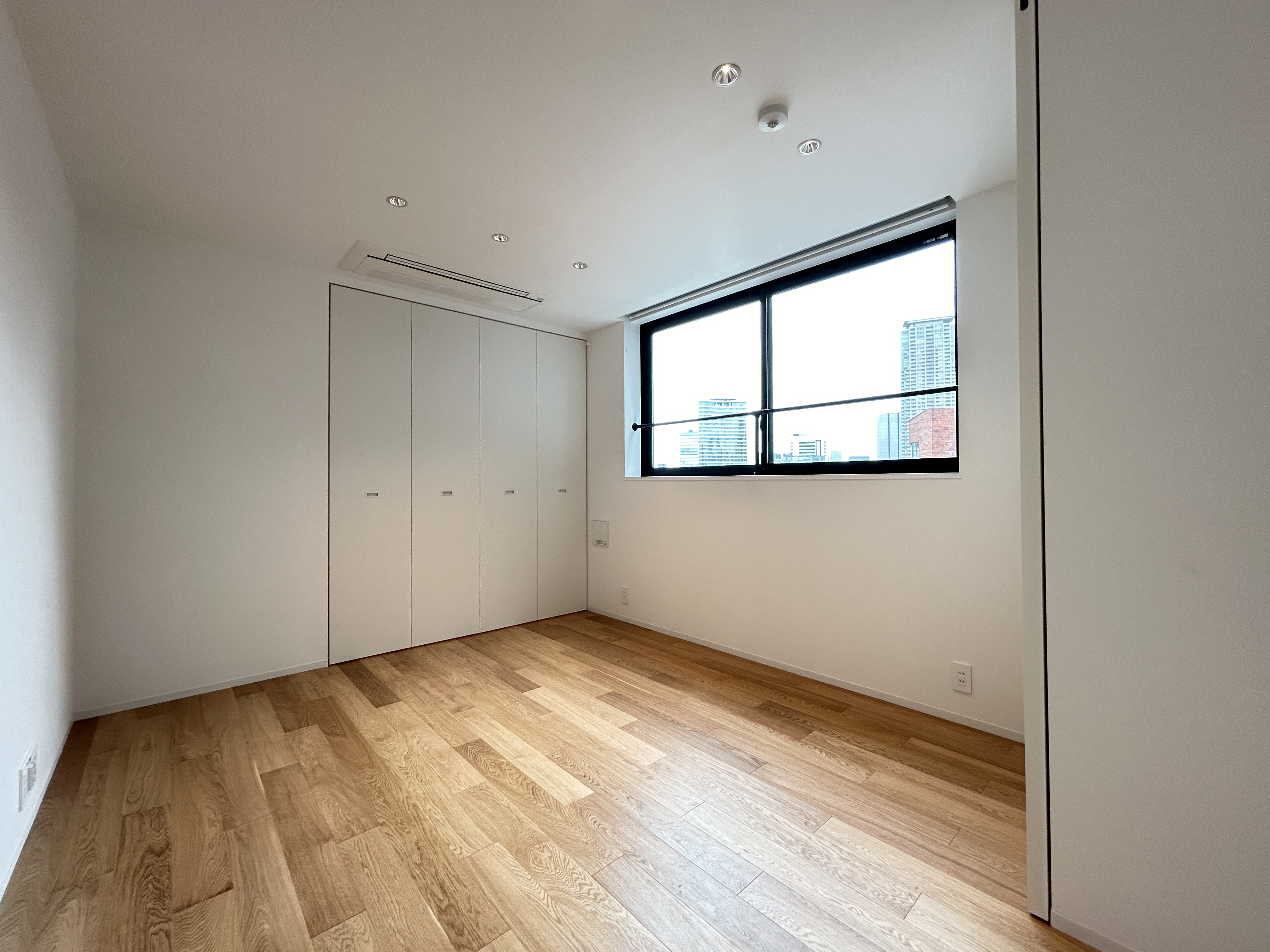 MINAMIAOYAMA 6F