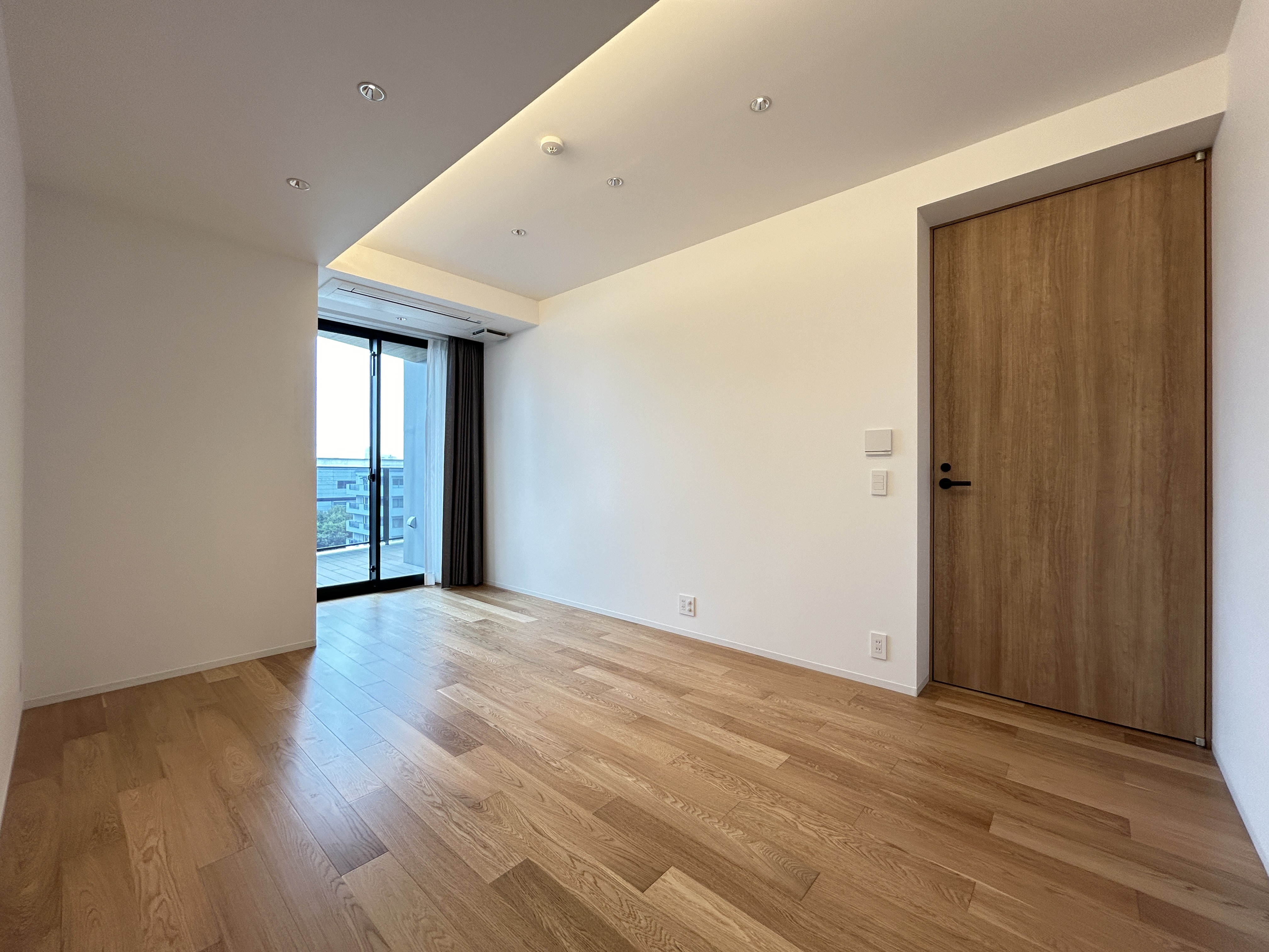 MINAMIAOYAMA 6F